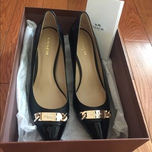 Coach Classic Black Pumps (7M) NWT
